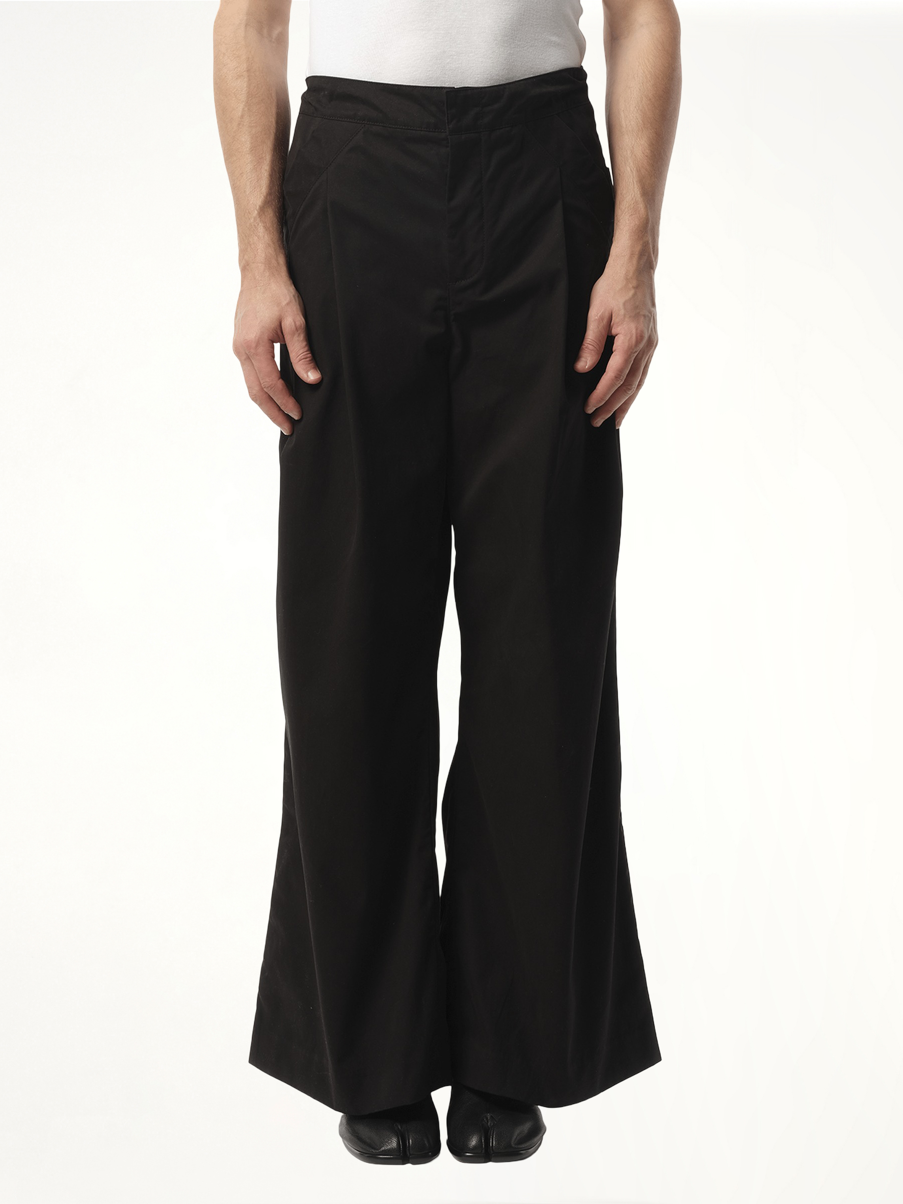 Wares Pant in Black