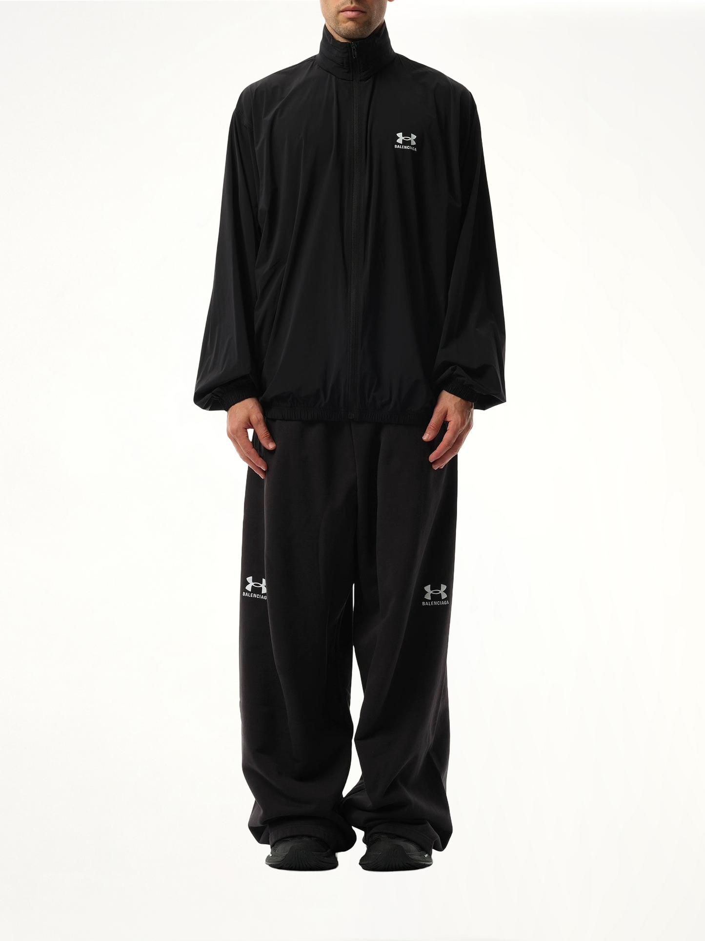 Under Armour Windbreaker in Black