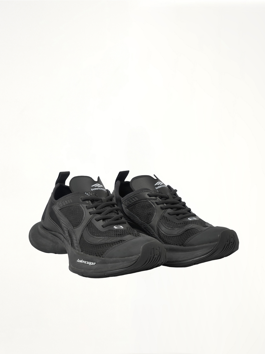 Circuit Sneaker in Black Front View | BALENCIAGA