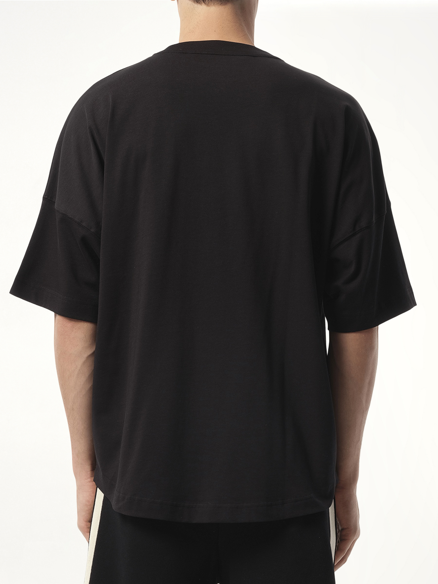 Bear in Mind Over T-Shirt in Black/Brown