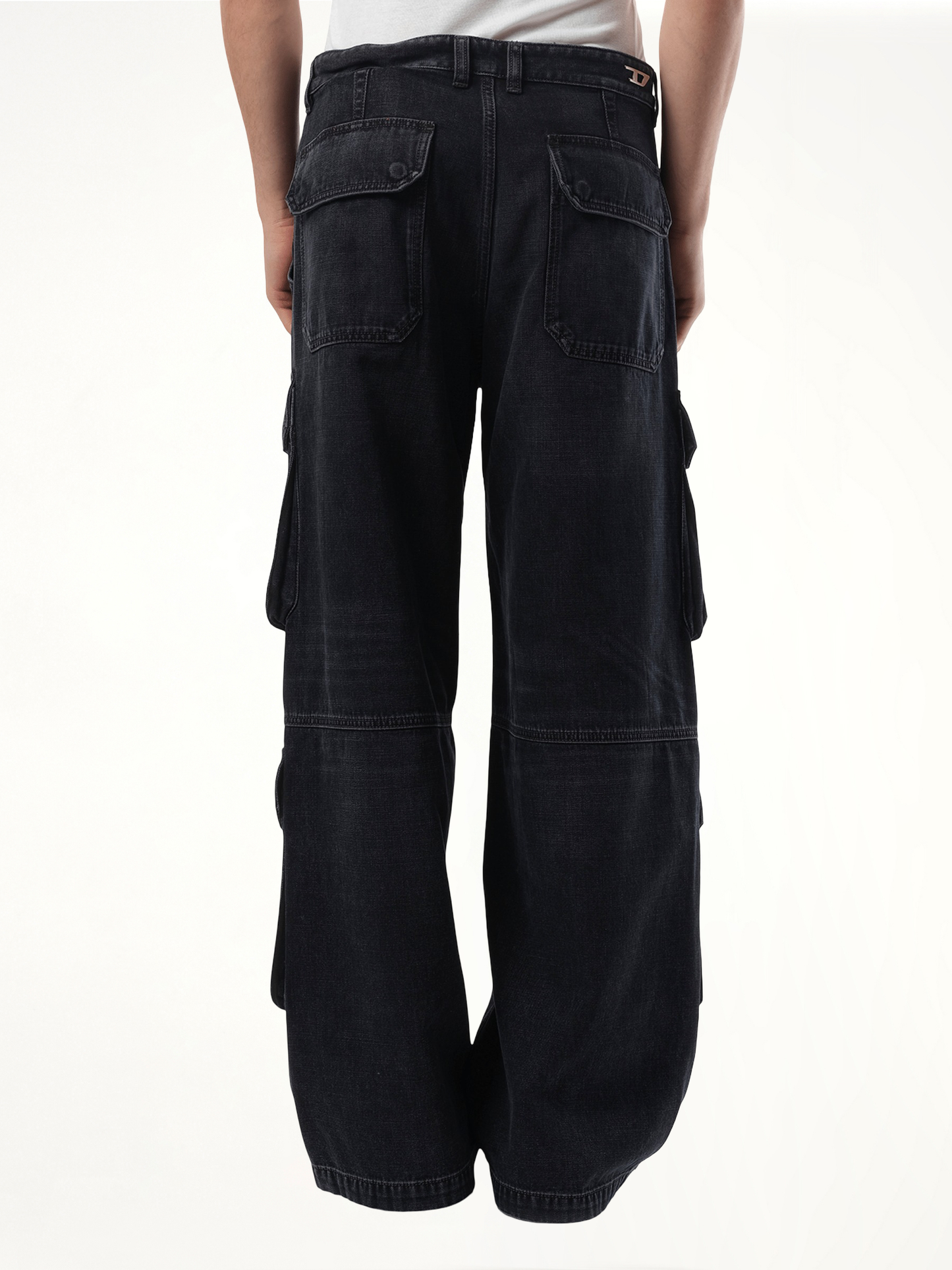 D-Touch Cargo Pants in Washed Black