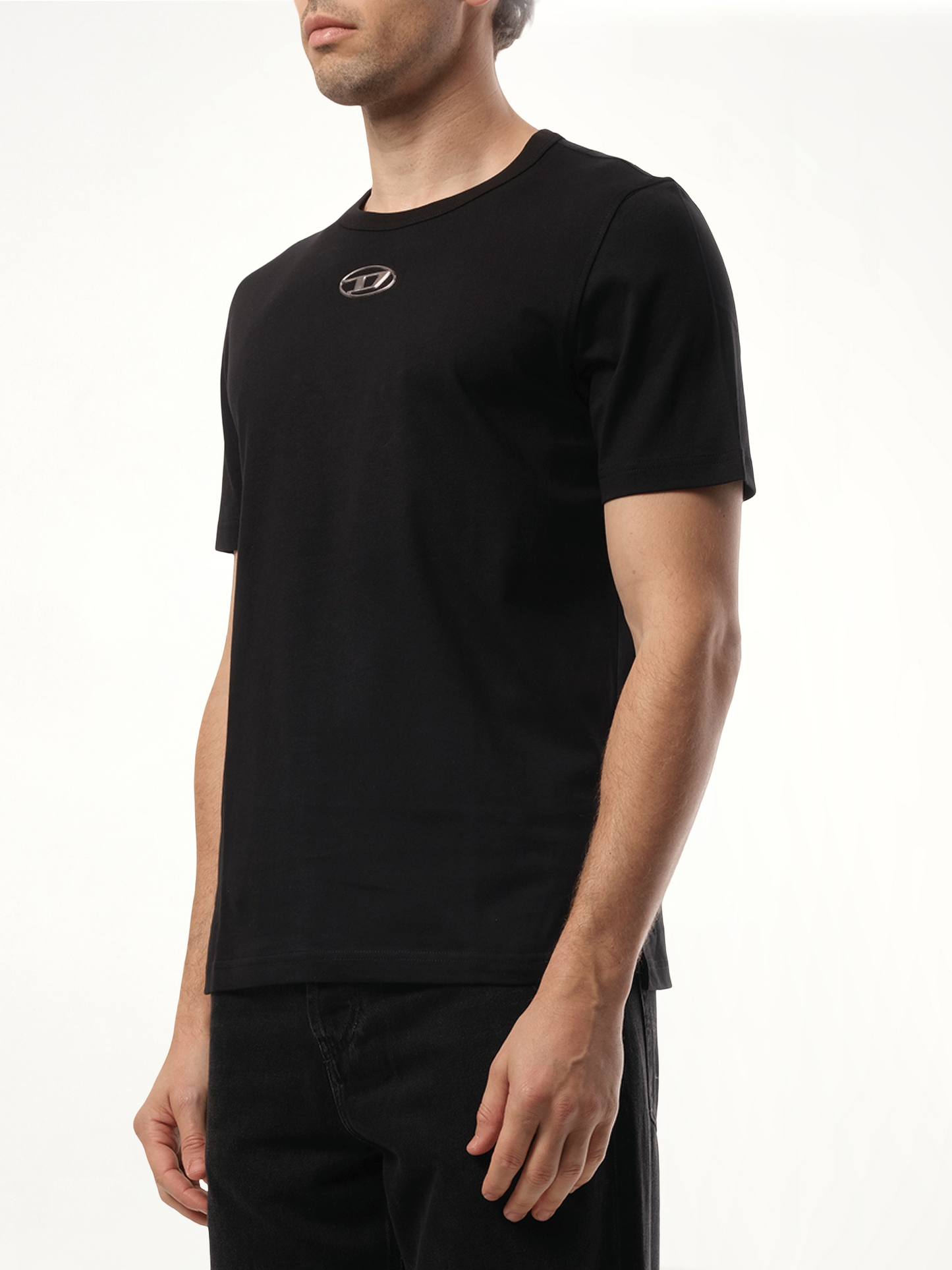 T-Adjust D Logo T-Shirt in Black