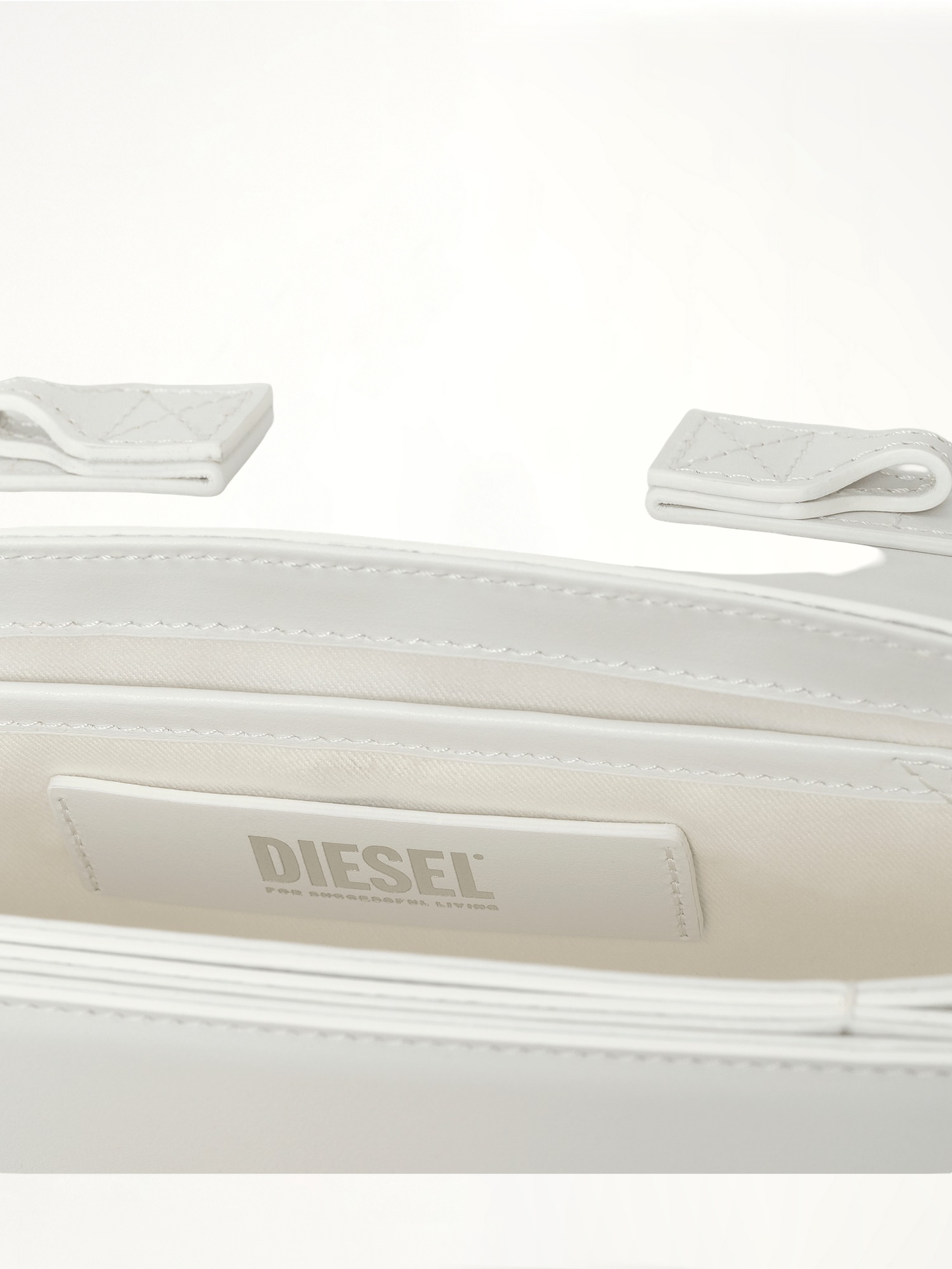 1DR Shoulder Bag in White