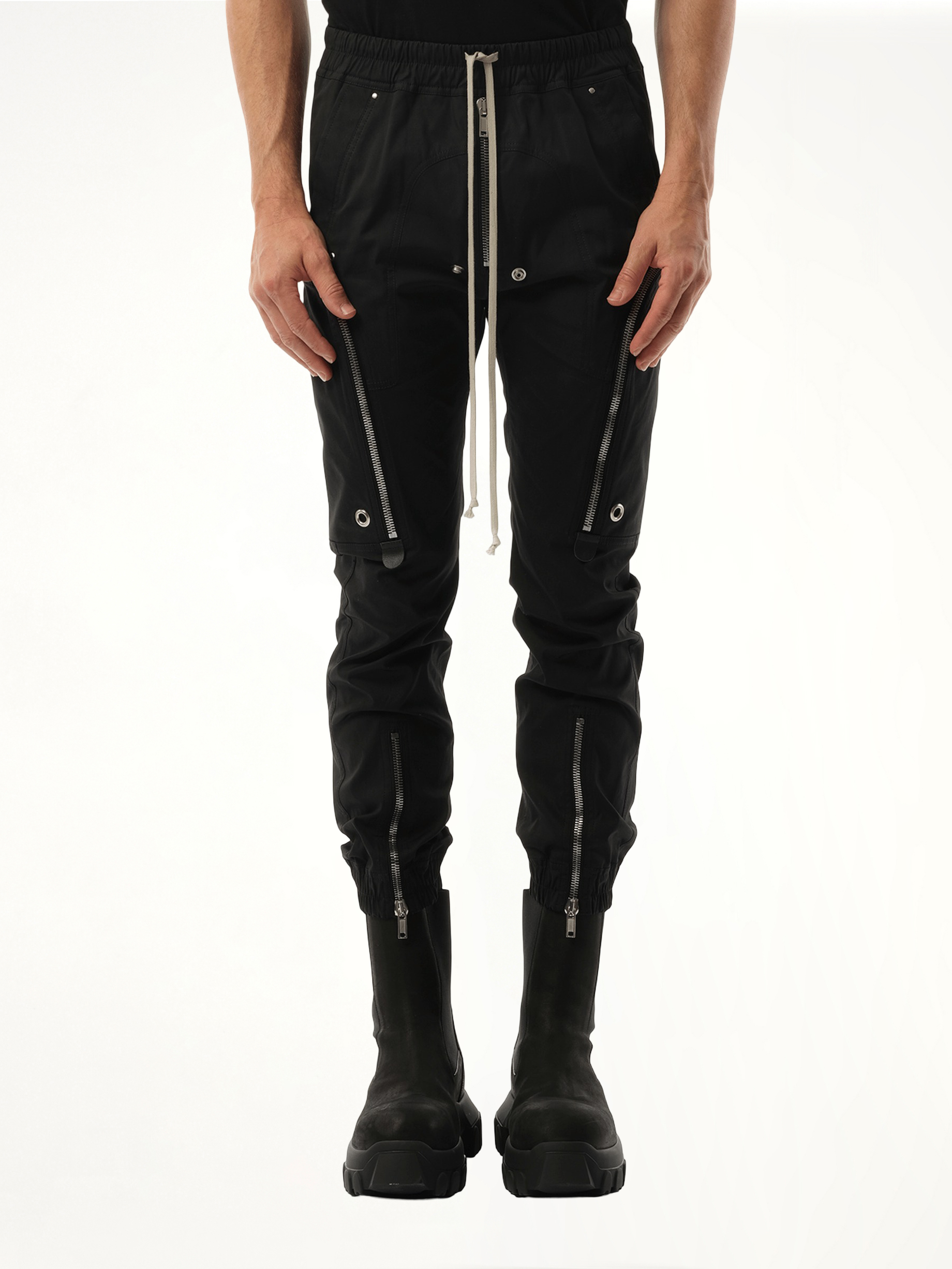 Bauhaus Cargo in Black