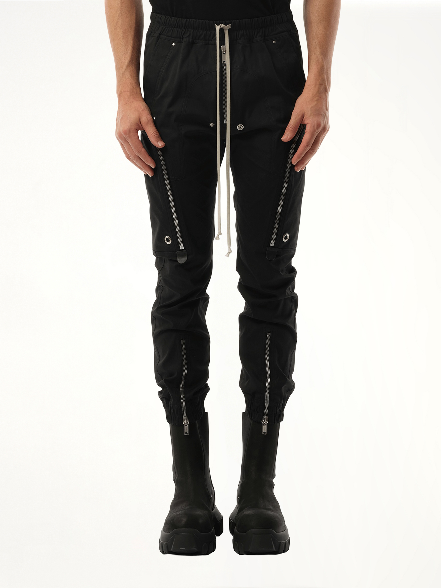 Bauhaus Cargo in Black