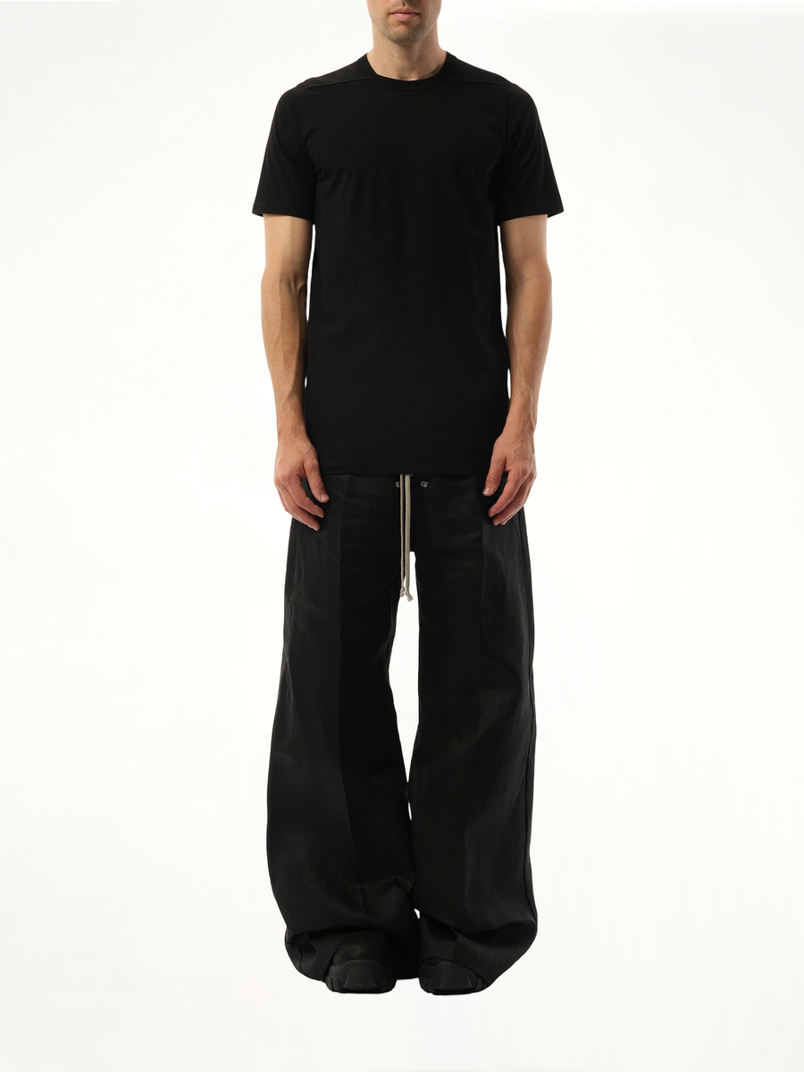 Level T-Shirt in Black
