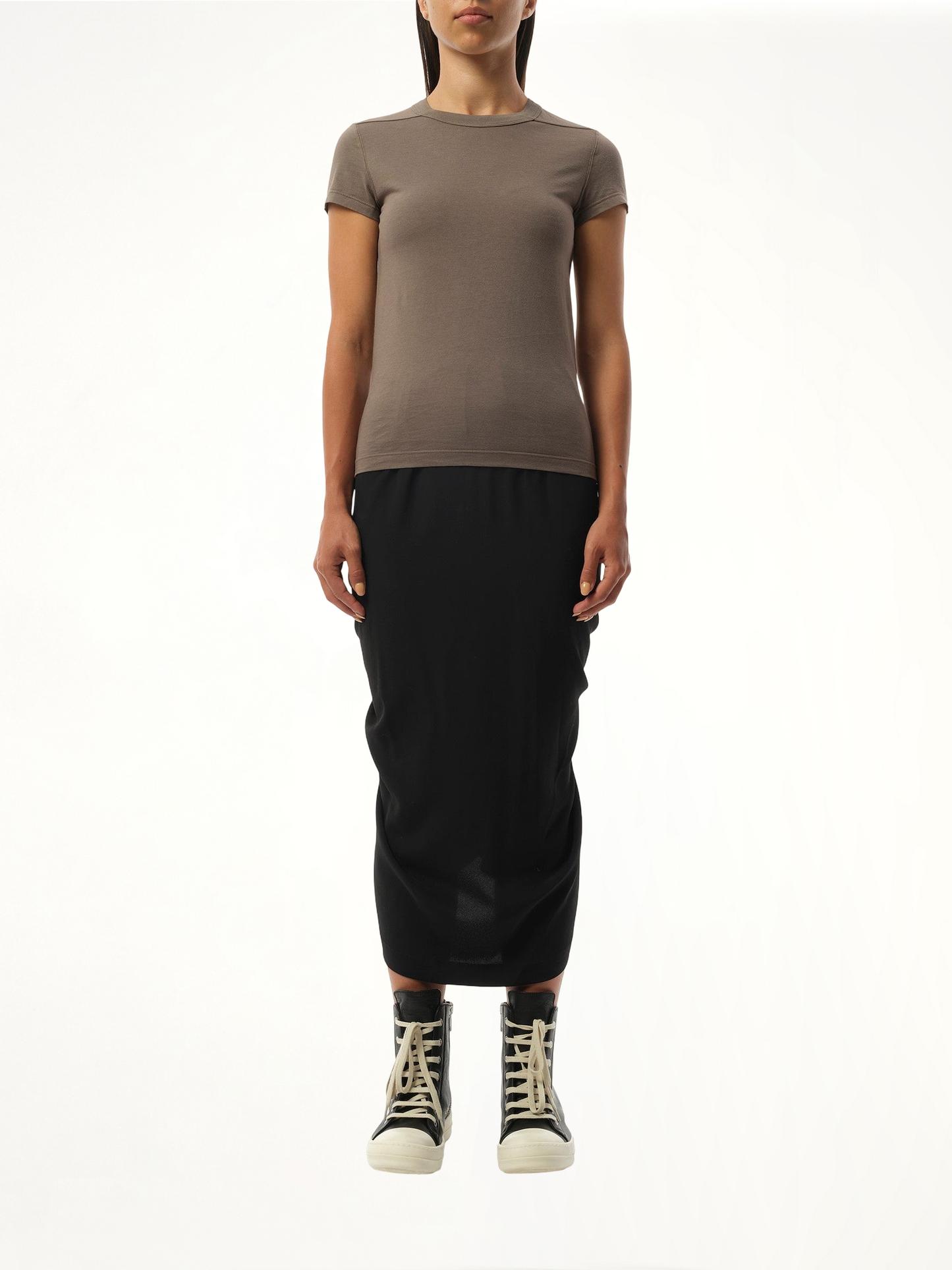 Cropped Level T-Shirt in Dust