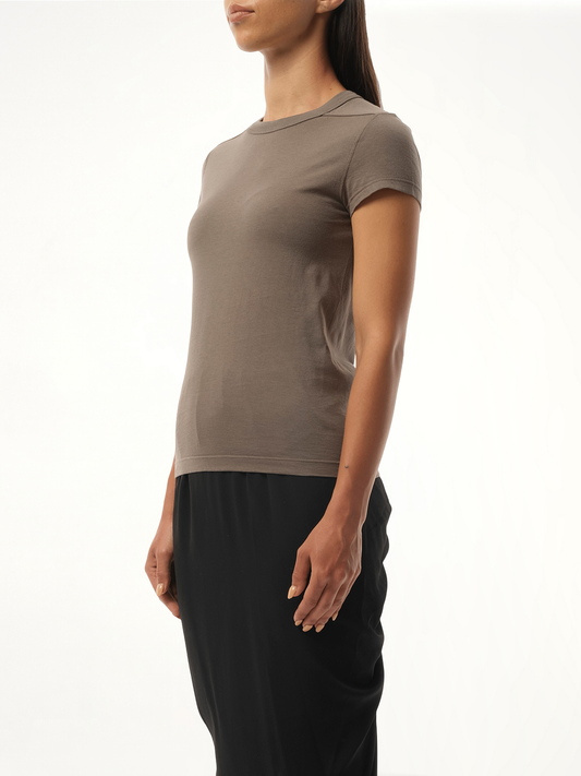 Cropped Level T-Shirt in Dust