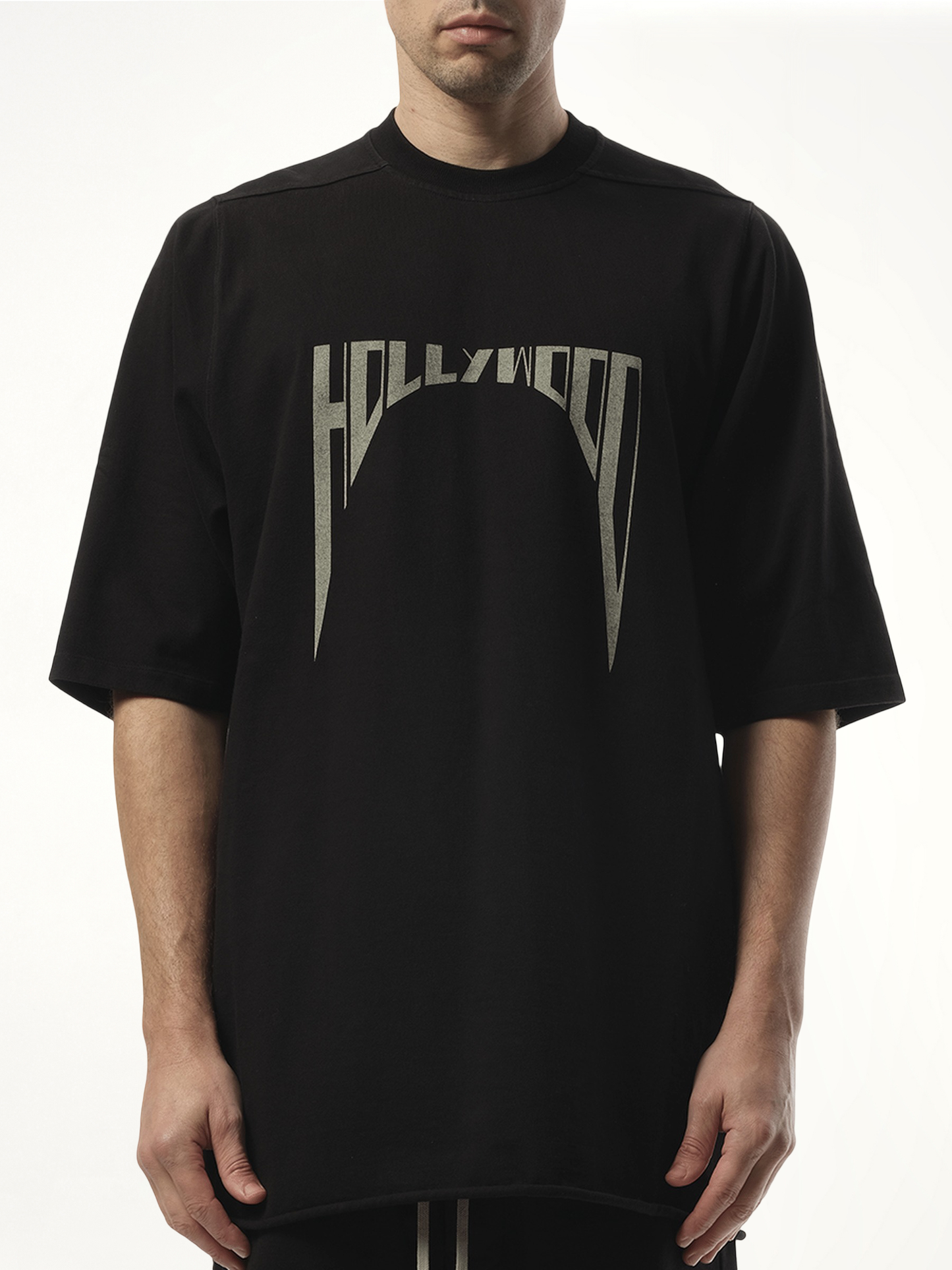 Hollywood Curved Jumbo SS T-Shirt in Black/Pearl