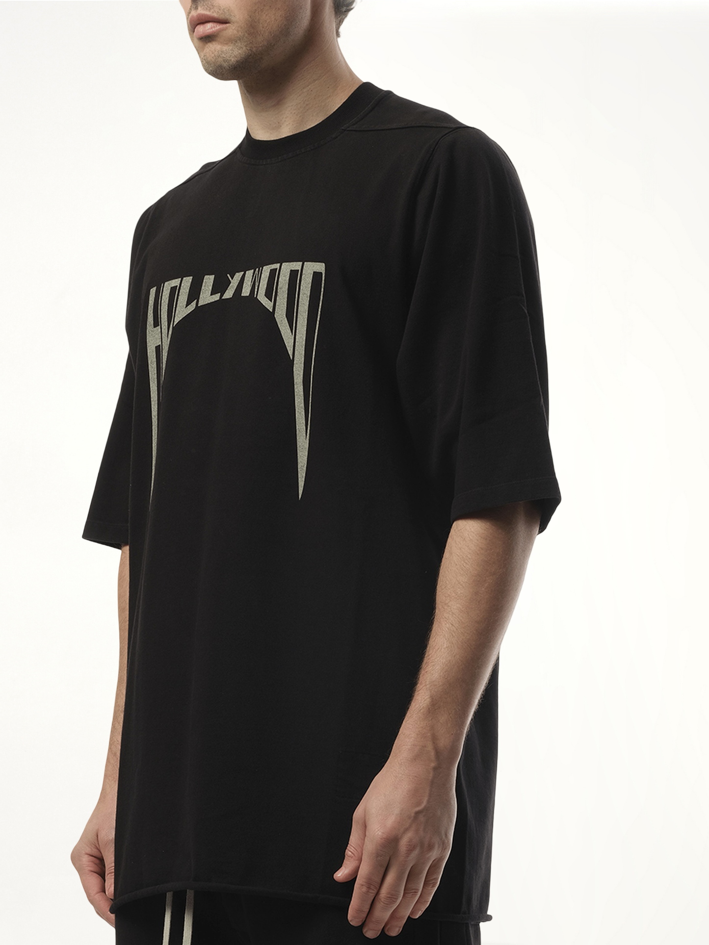 Hollywood Curved Jumbo SS T-Shirt in Black/Pearl