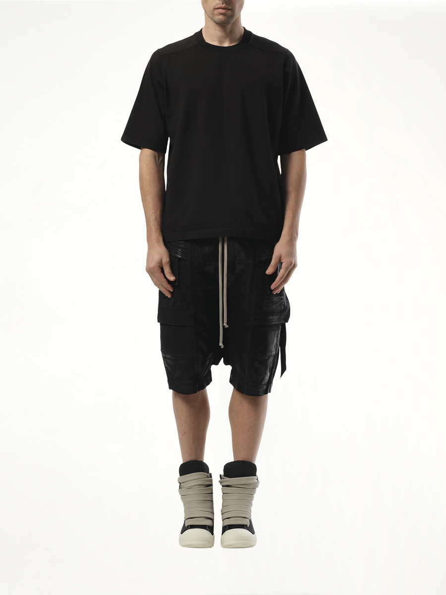Walrus T in Black