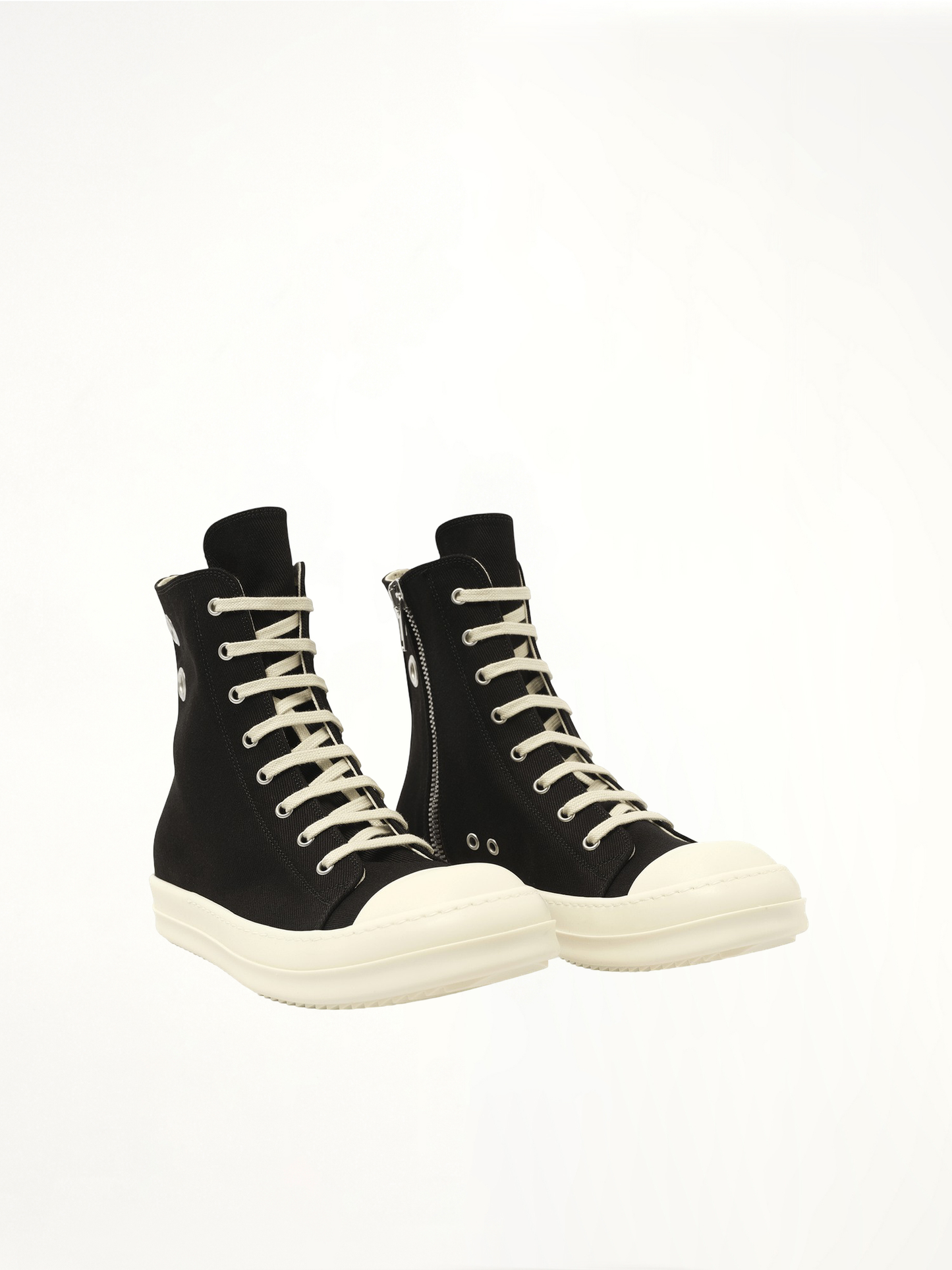 Gimp Eyelet Sneaks in Black/Milk