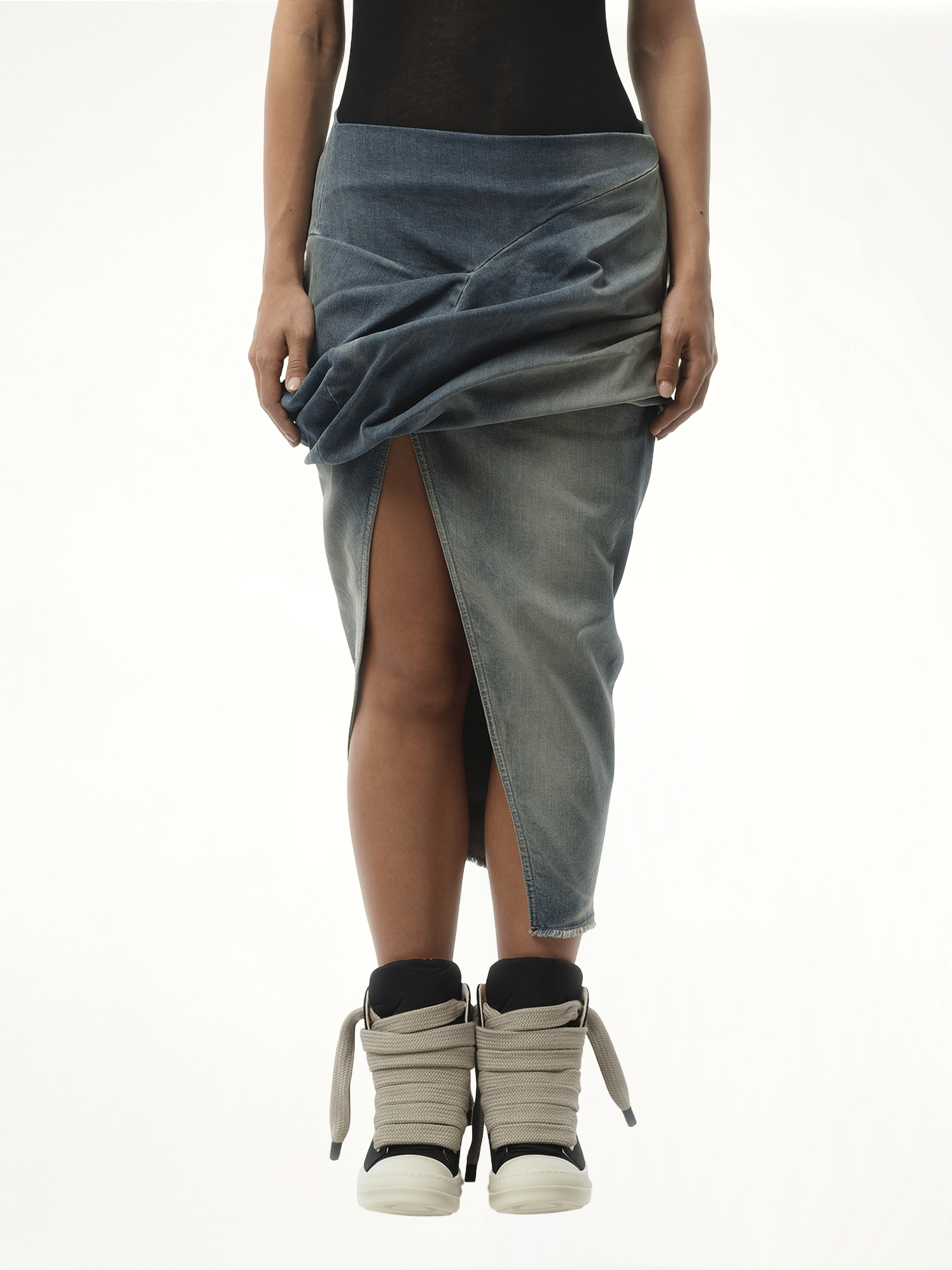 Low Twist Skirt in Washed Indigo