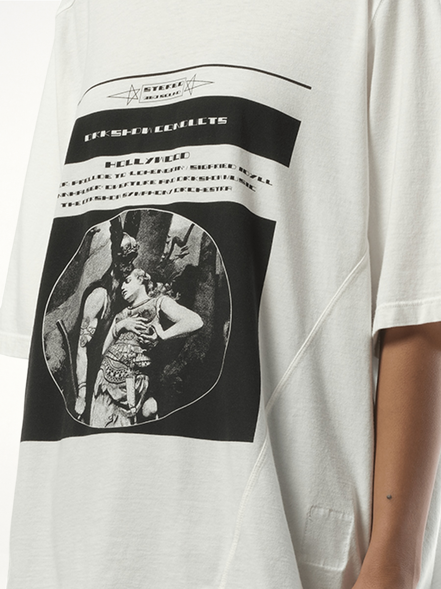 Opera Print Warlus T-Shirt in Milk/Black