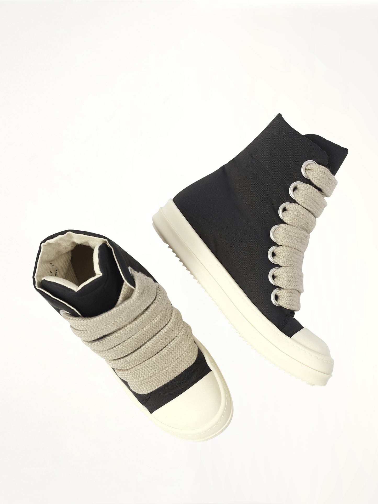 Jumbo Lace Puffer Sneaks in Black/Milk