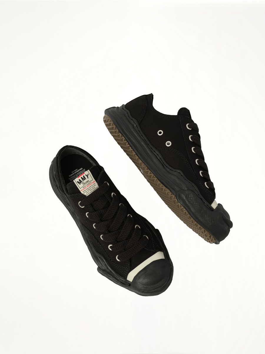 Hank OG Sneaker in Black/Black Top View | MAISON MIHARA YASUHIRO