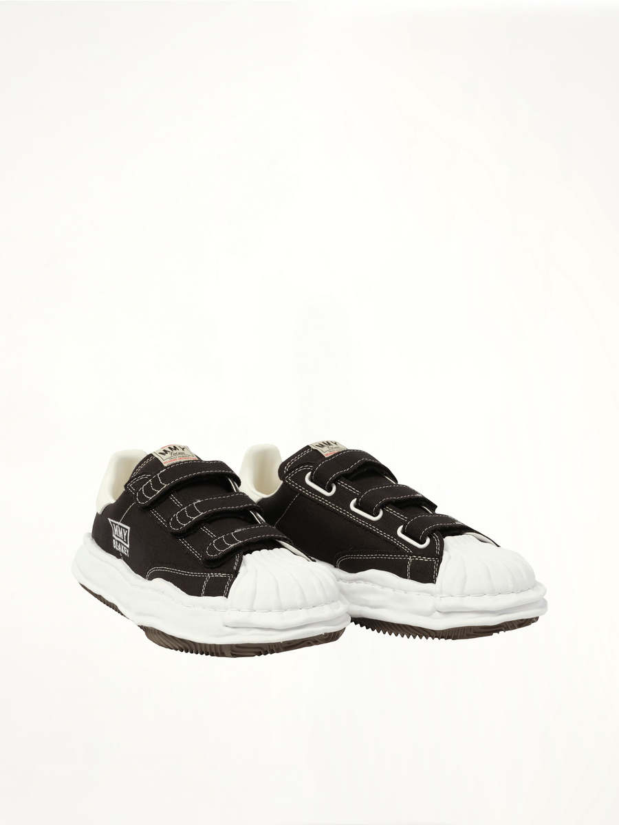 Blakey OG Velcro Sneaker in Black Front View | MAISON MIHARA YASUHIRO