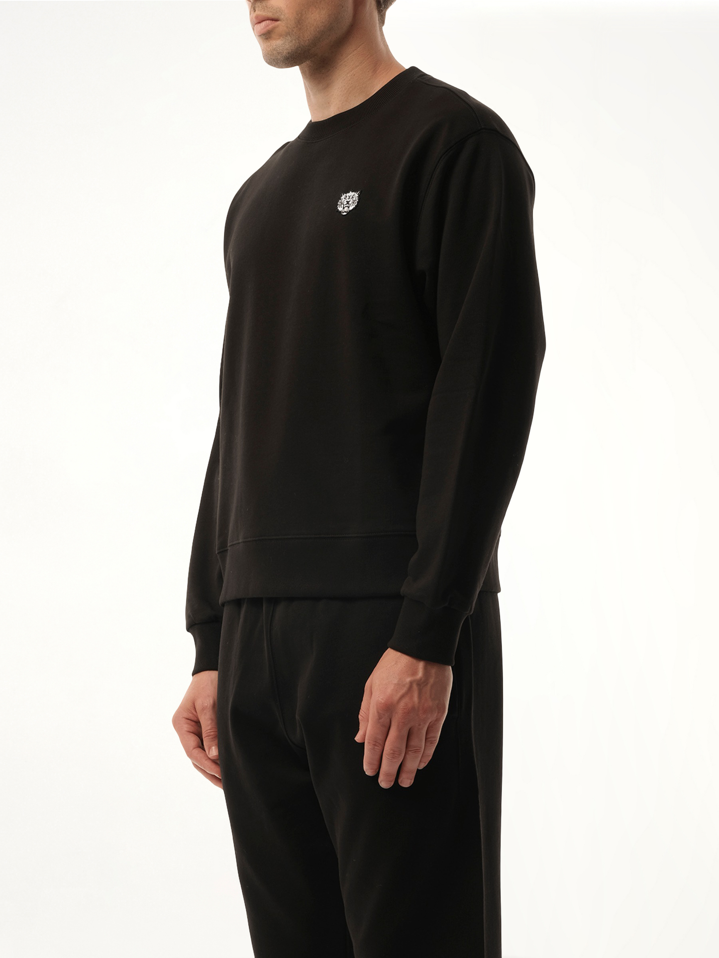 Kenzo Happy Tiger Embroidered Classic Sweatshirt in Black