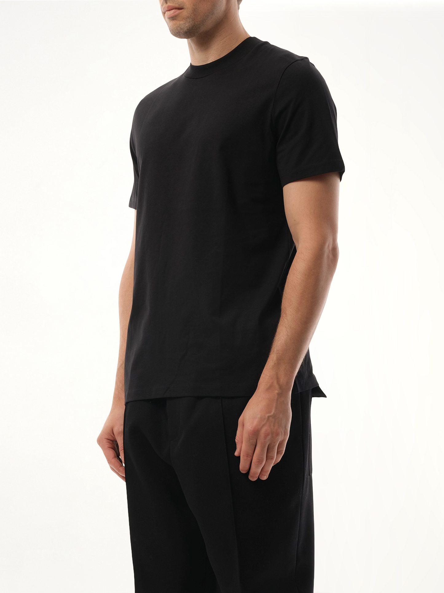 Basic T-Shirt in Black