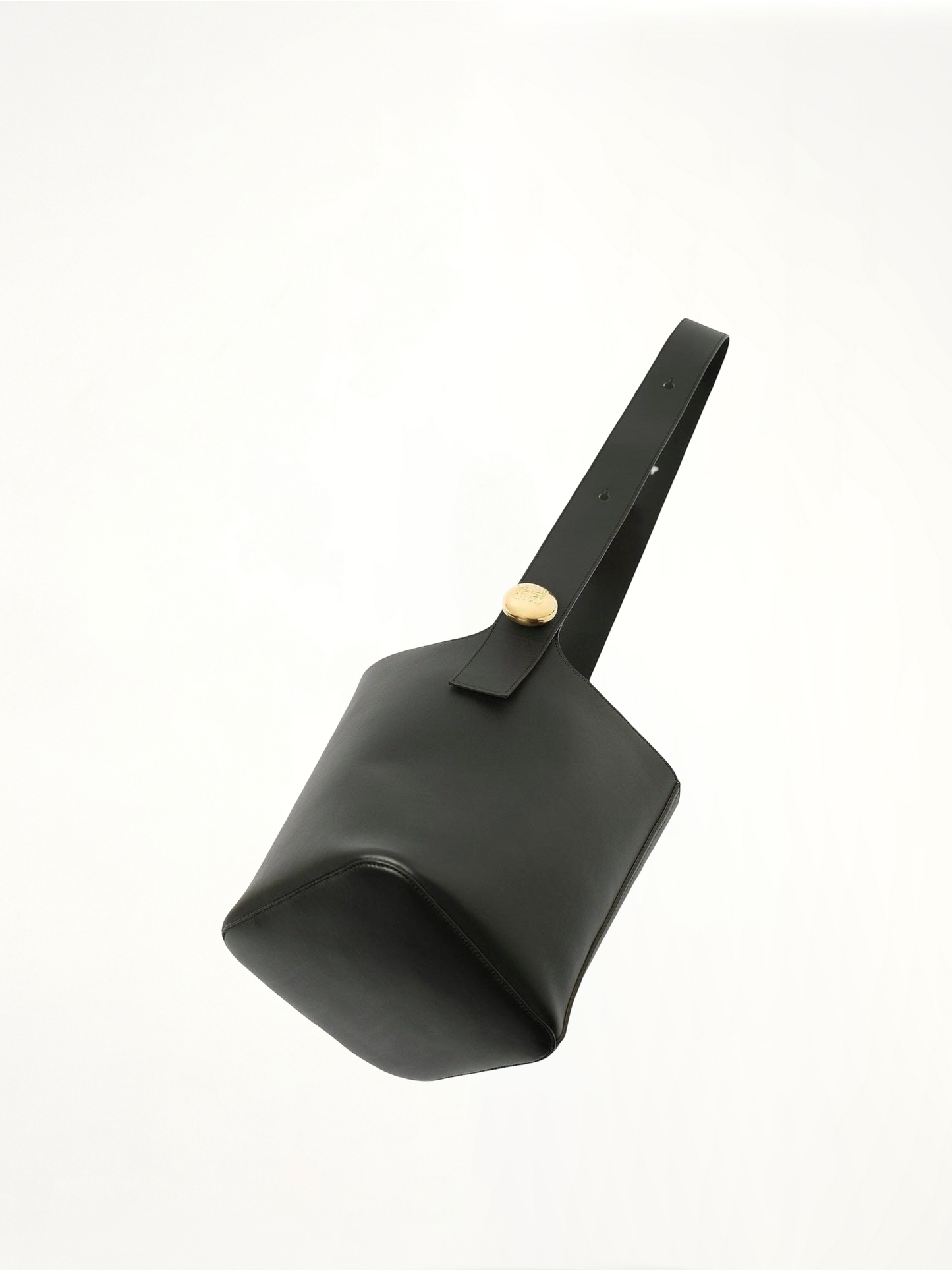 Pebble Bucket Medium in Black