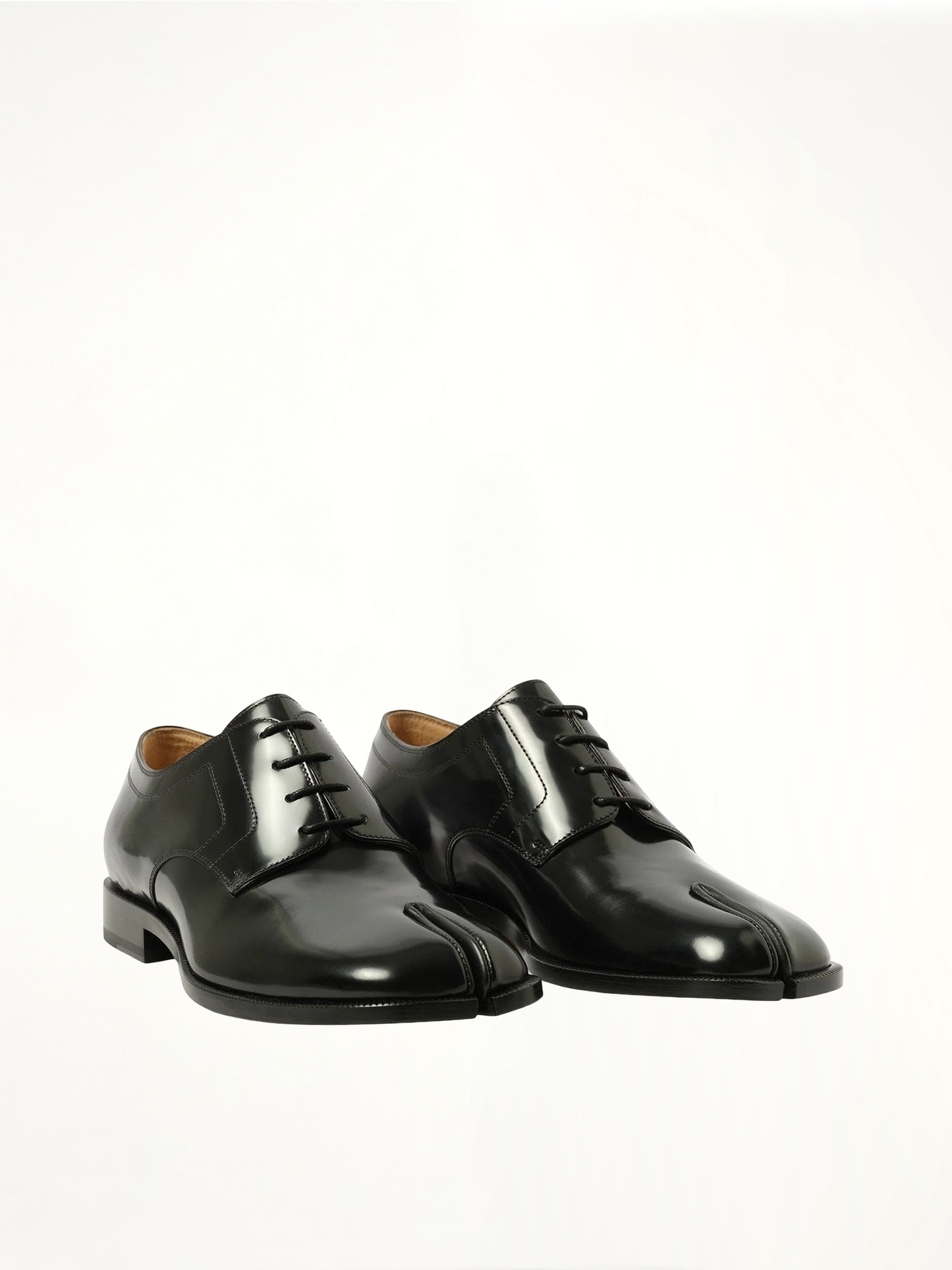 Tabi Lace-Ups Derbies in Black