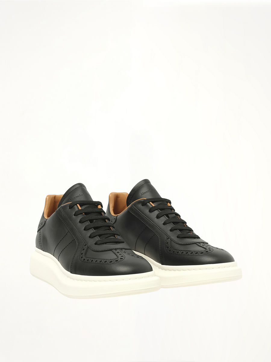 Candid Calf Larry Sneaker in Black/White Front View | ALEXANDER MCQUEEN
