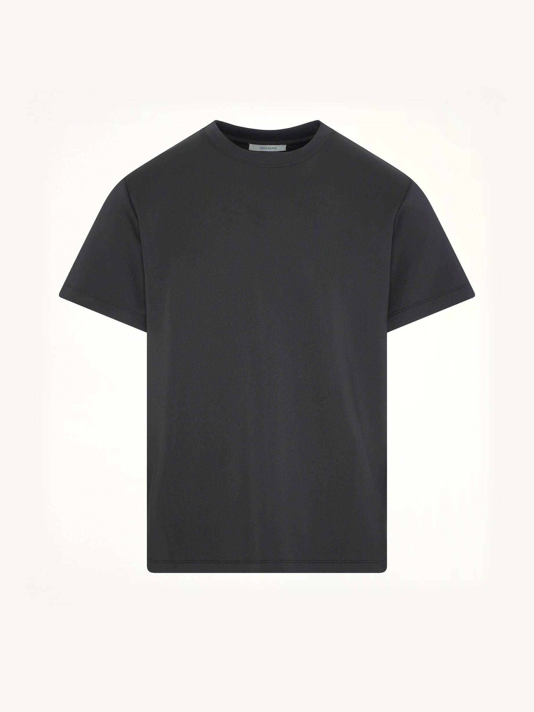 Scuba T-Shirt in Black