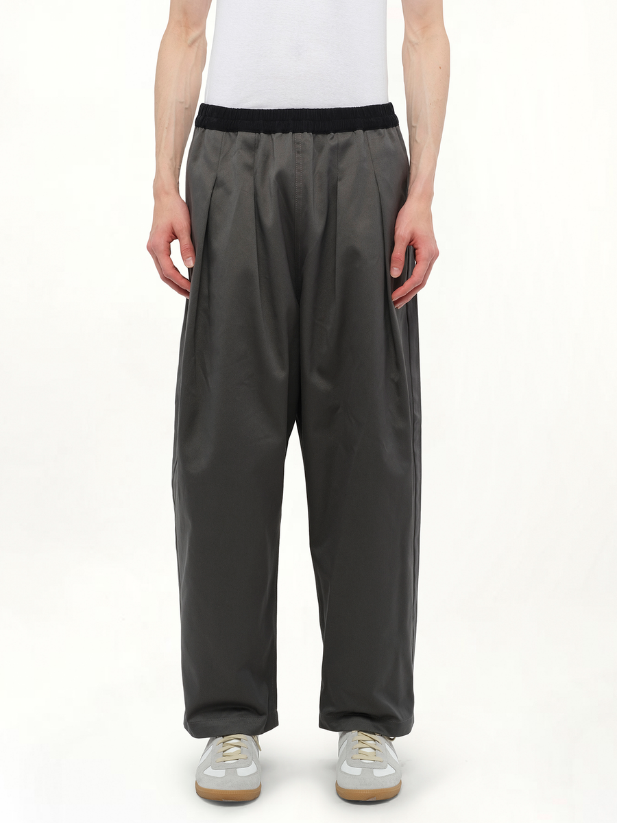 Stone Washed Relax Chinos in Dark Grey