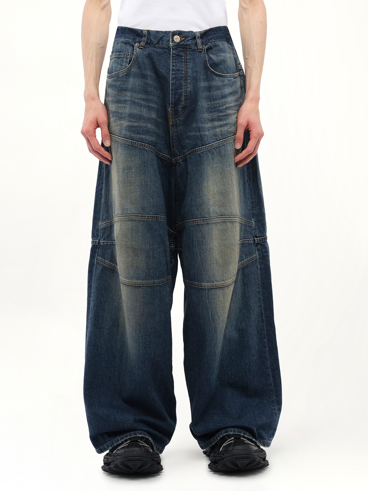 Balenciaga Baggy Denim Pants in Whisker