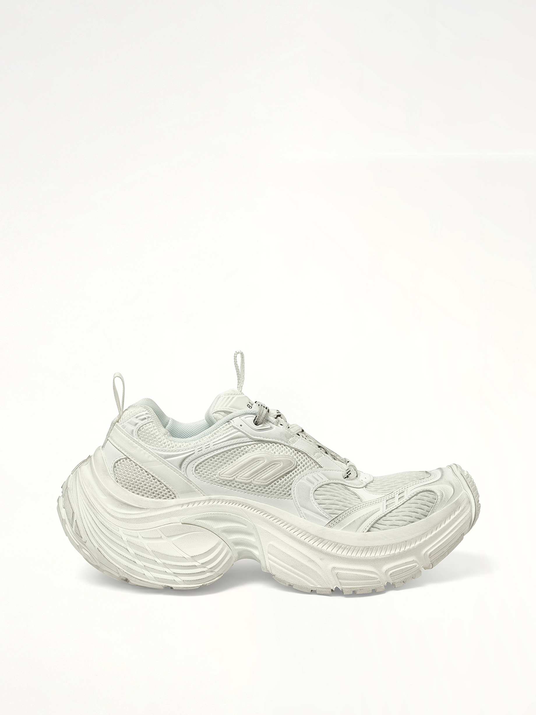 6XL Sneaker in White Side View | BALENCIAGA