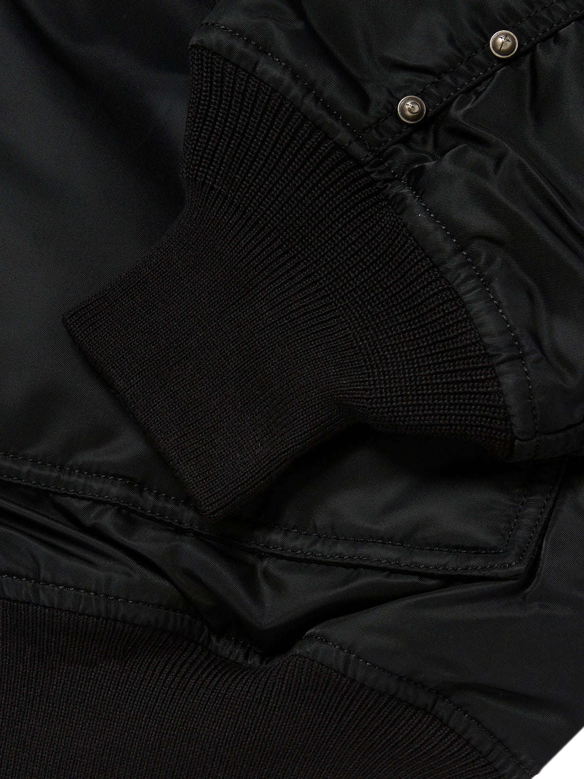 TC x Alpha Industries 봄버 재킷 (리벳 버전) 블랙