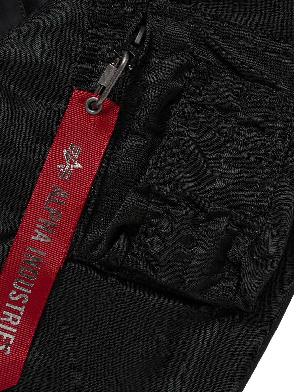 TC x Alpha Industries 봄버 재킷 (리벳 버전) 블랙