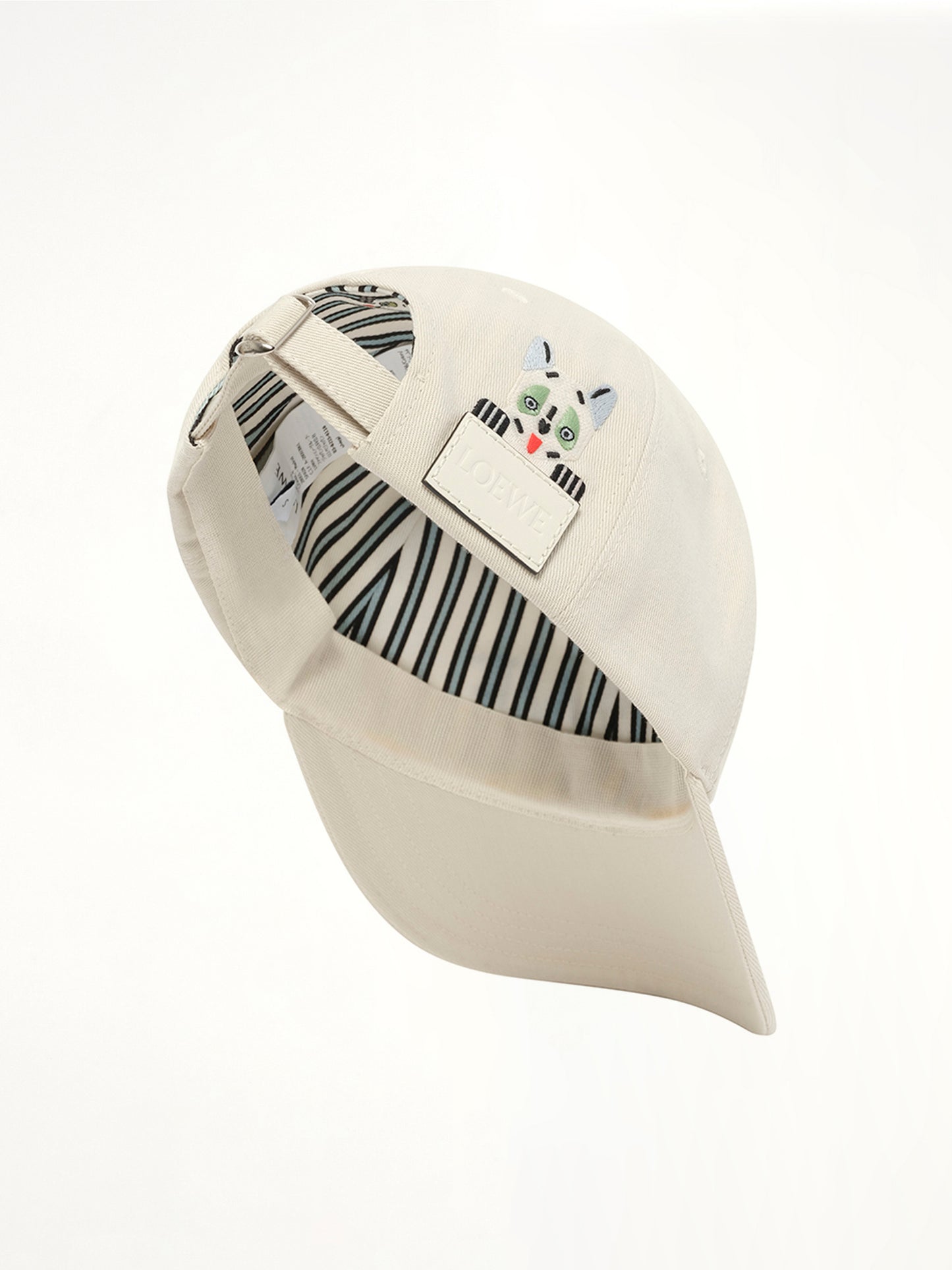 Louis Wain Loewe Cap in Soft White