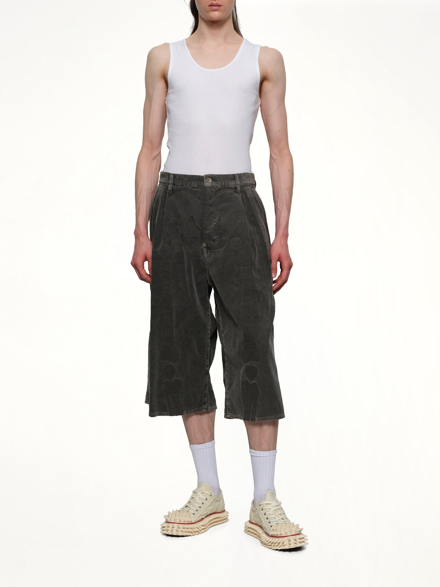 Bone Applique Corduroy Croppedpants in Grey