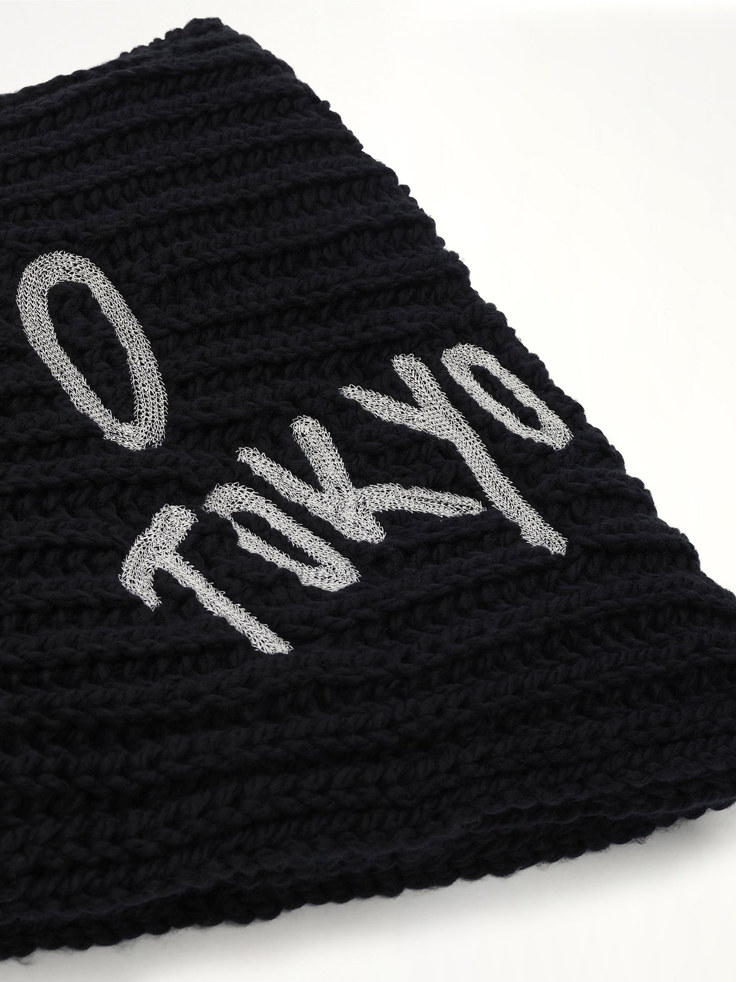 Chunky Knit Scarf in Black