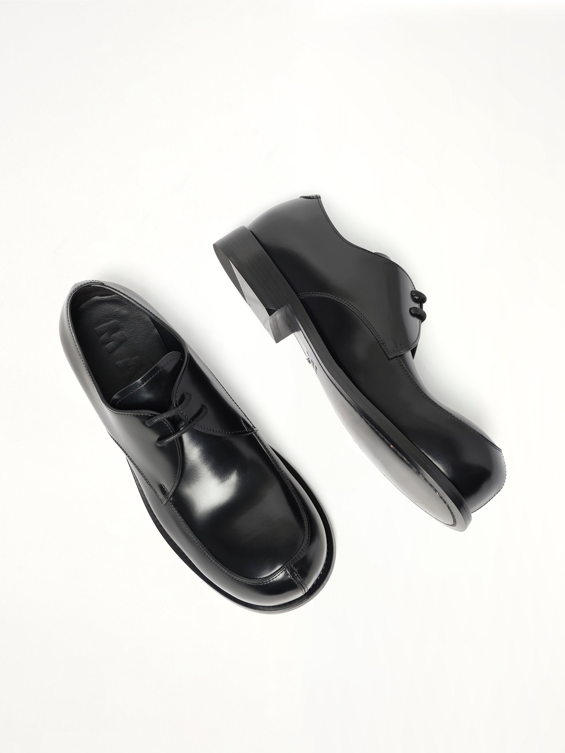 Round Toe Derby in Black Top View | MARNI
