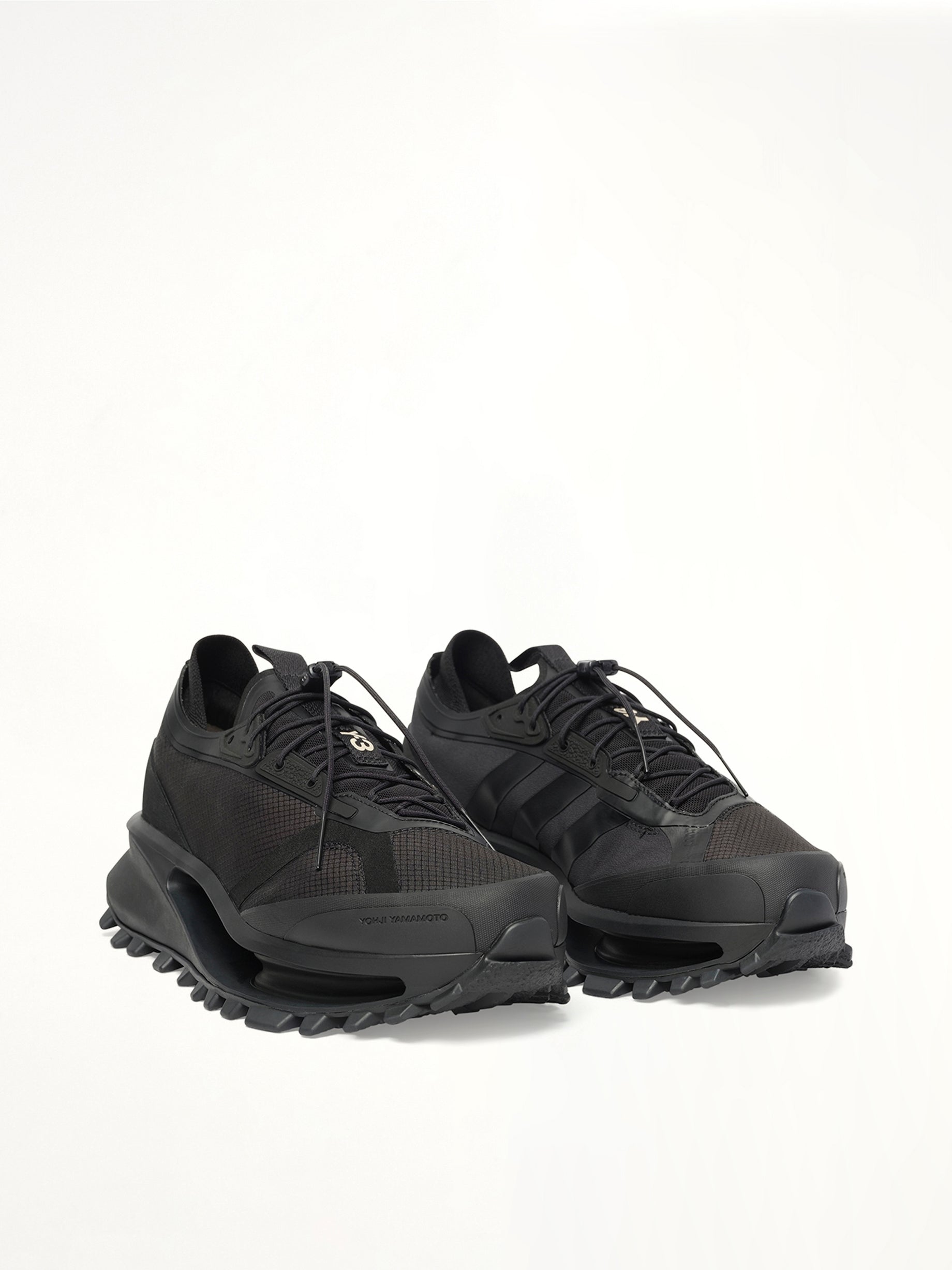 S-Gendo Run Sneaker in Black Front View | Y-3