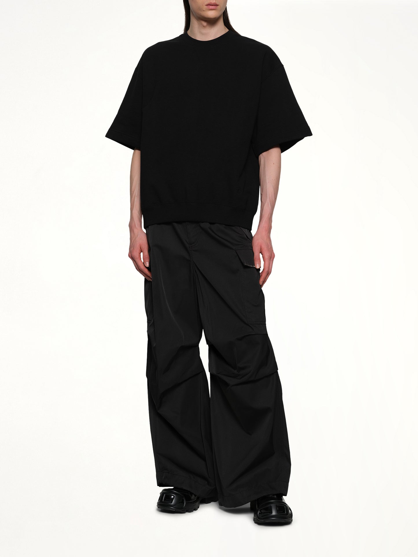 Crewneck Short Sleeve Sweatshirt in Black