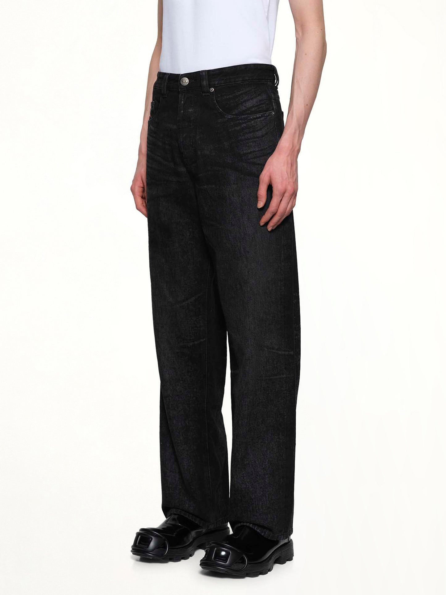 2001 D-MACRO-FSH Relaxed Jeans in Black
