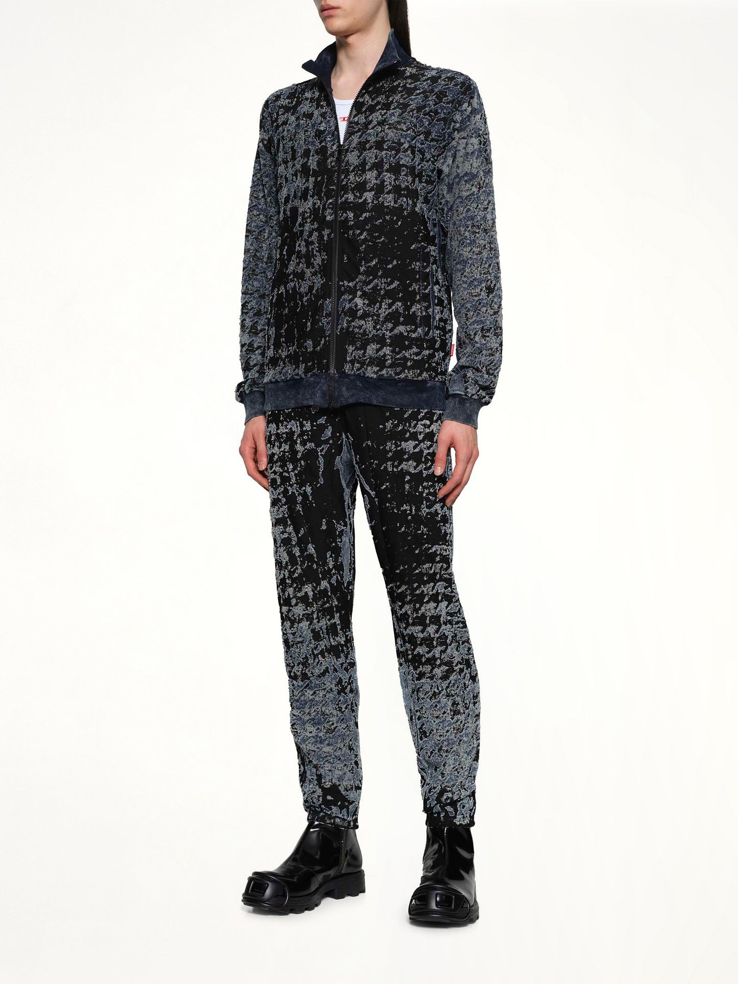 P-LABIS Runway Pants in Black