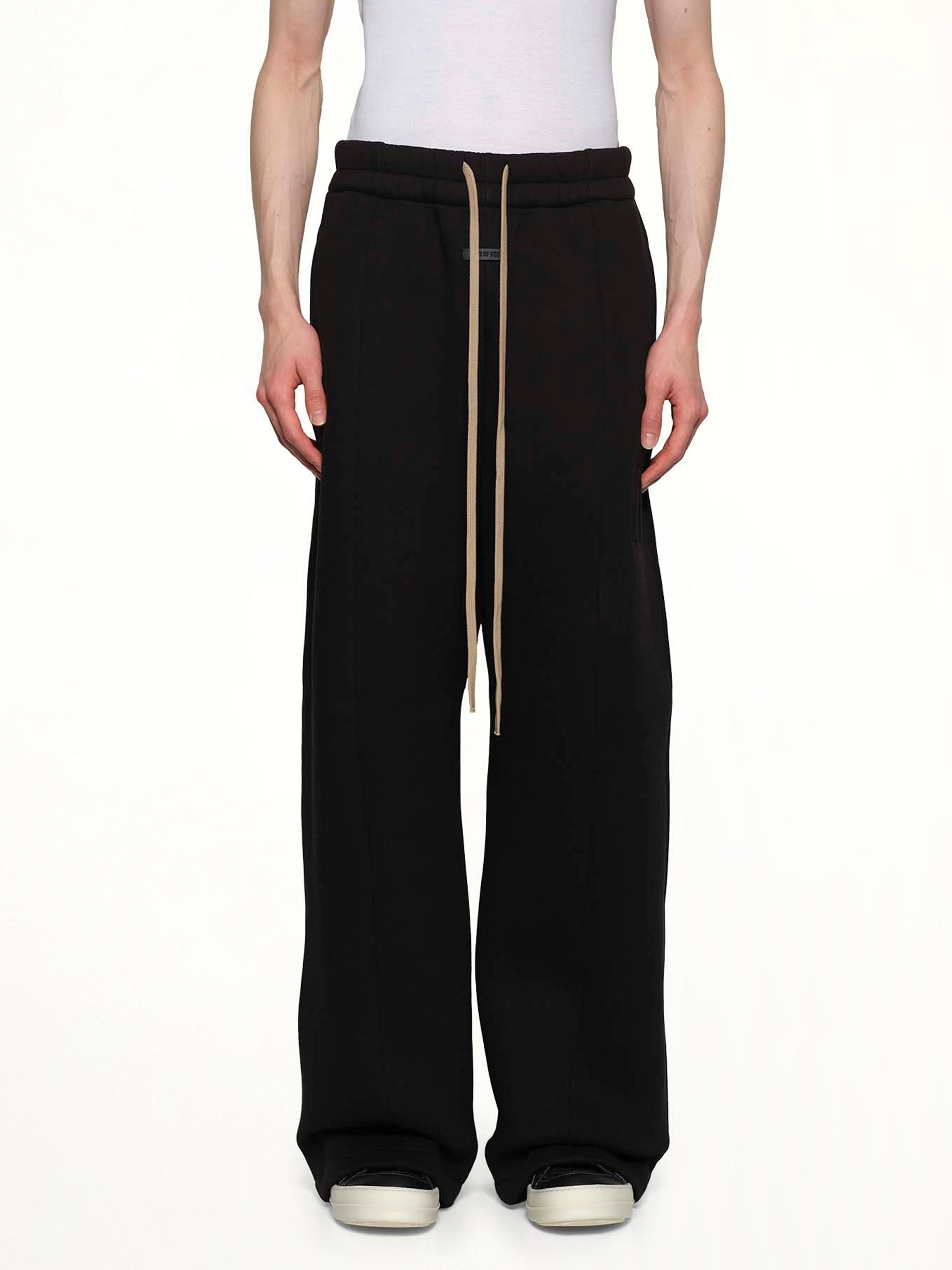 Wide Leg Sweatpant in Black
