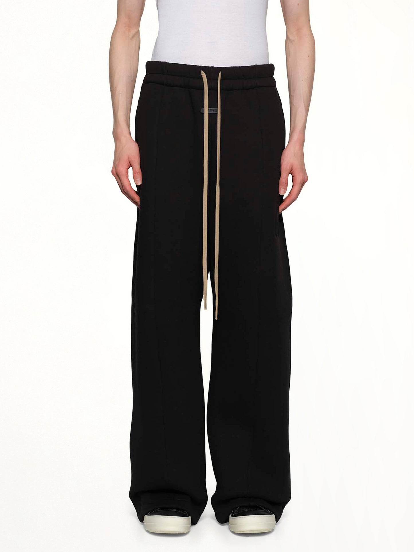 Wide Leg Sweatpant in Black