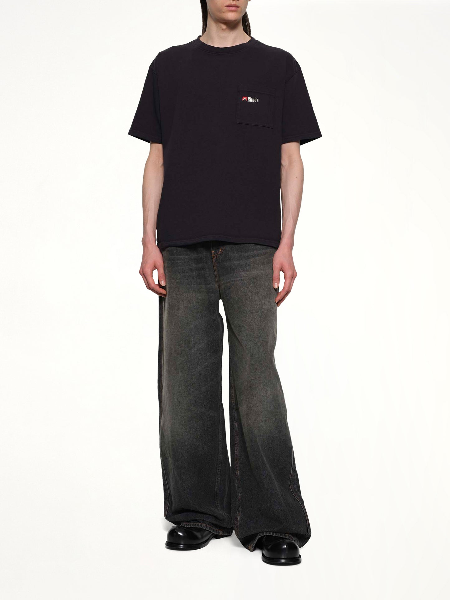 Moonlight Wolf Pocket T-Shirt in Vintage Black