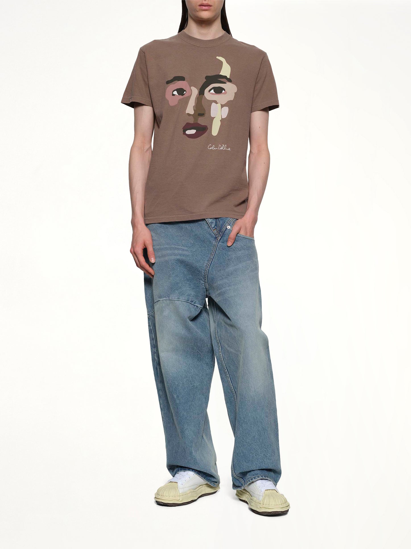 Face Graphic T-Shirt in Brown