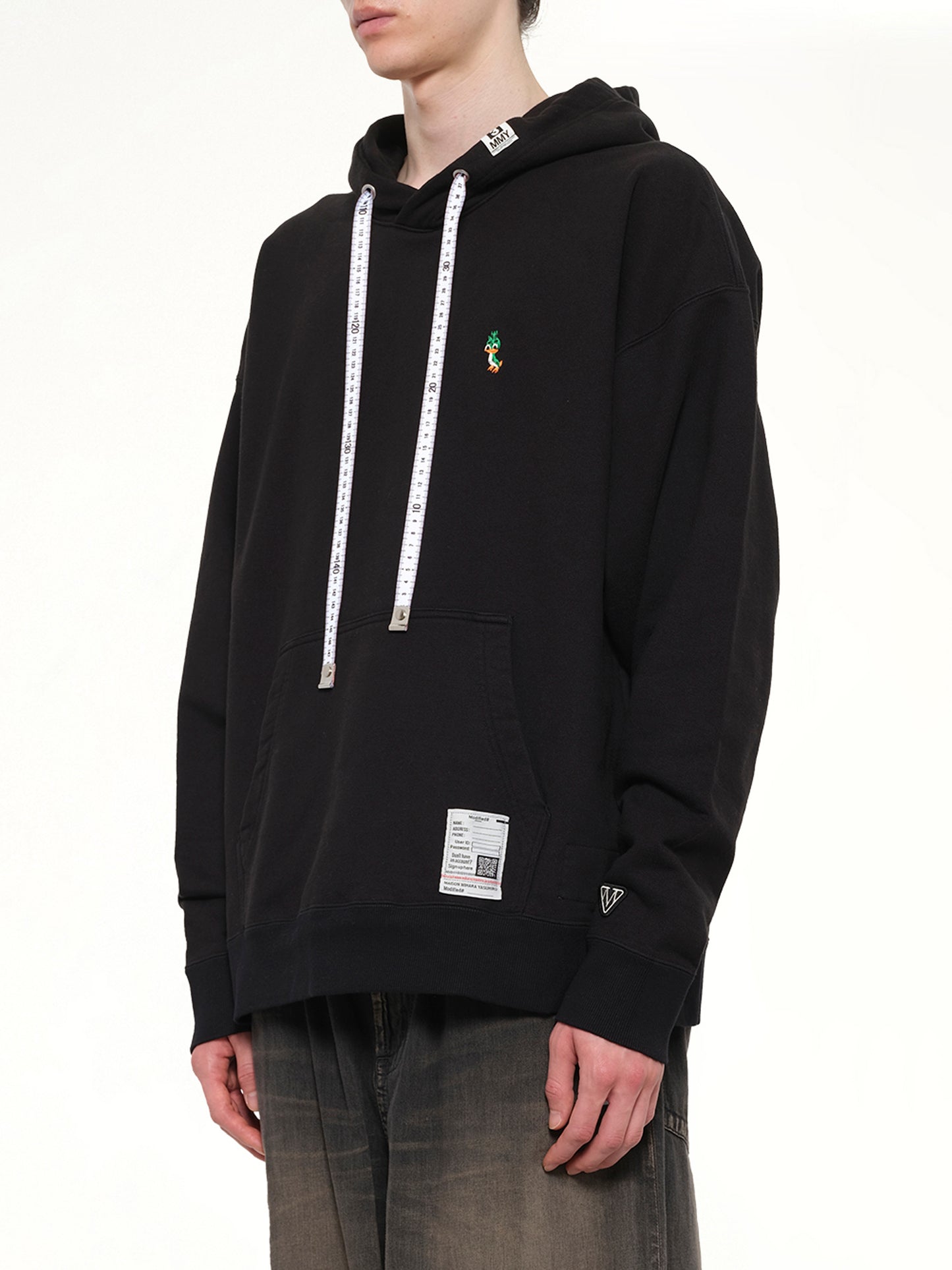 Leon Embroidery Hoodie in Black