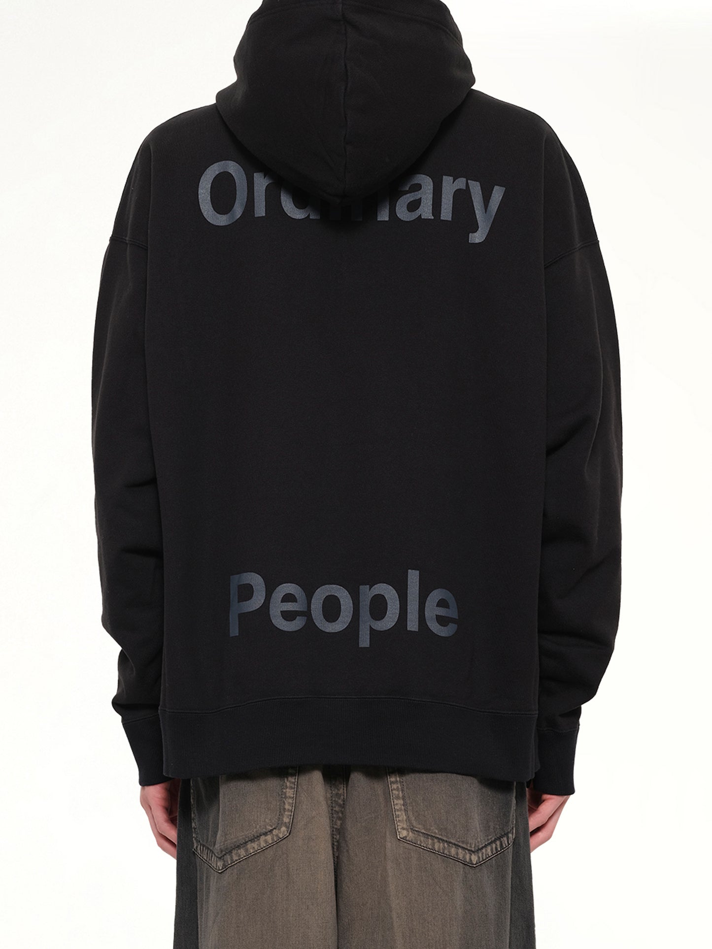 Leon Embroidery Hoodie in Black