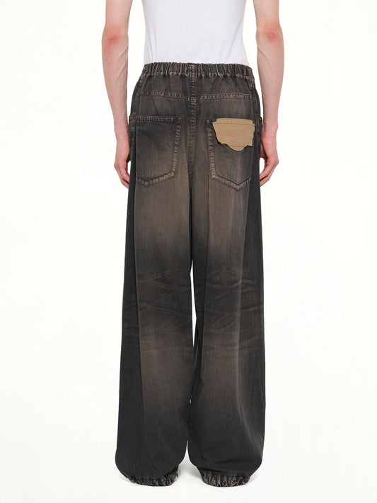 Light Wide Jeans in Black