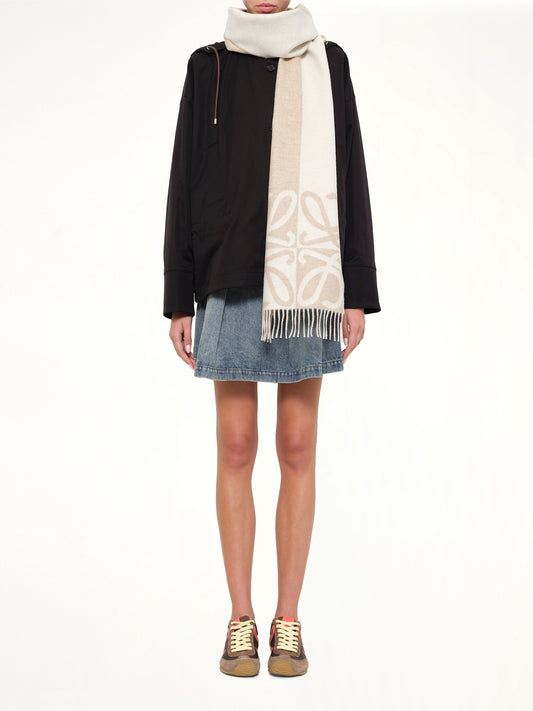 Big Anagram Scarf in Beige/Ecru
