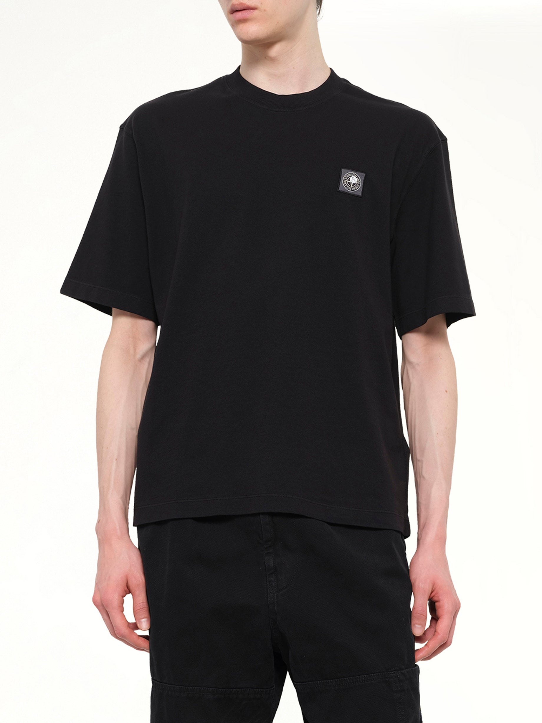 2100030 Cotton Compass Patch T-Shirt in Black