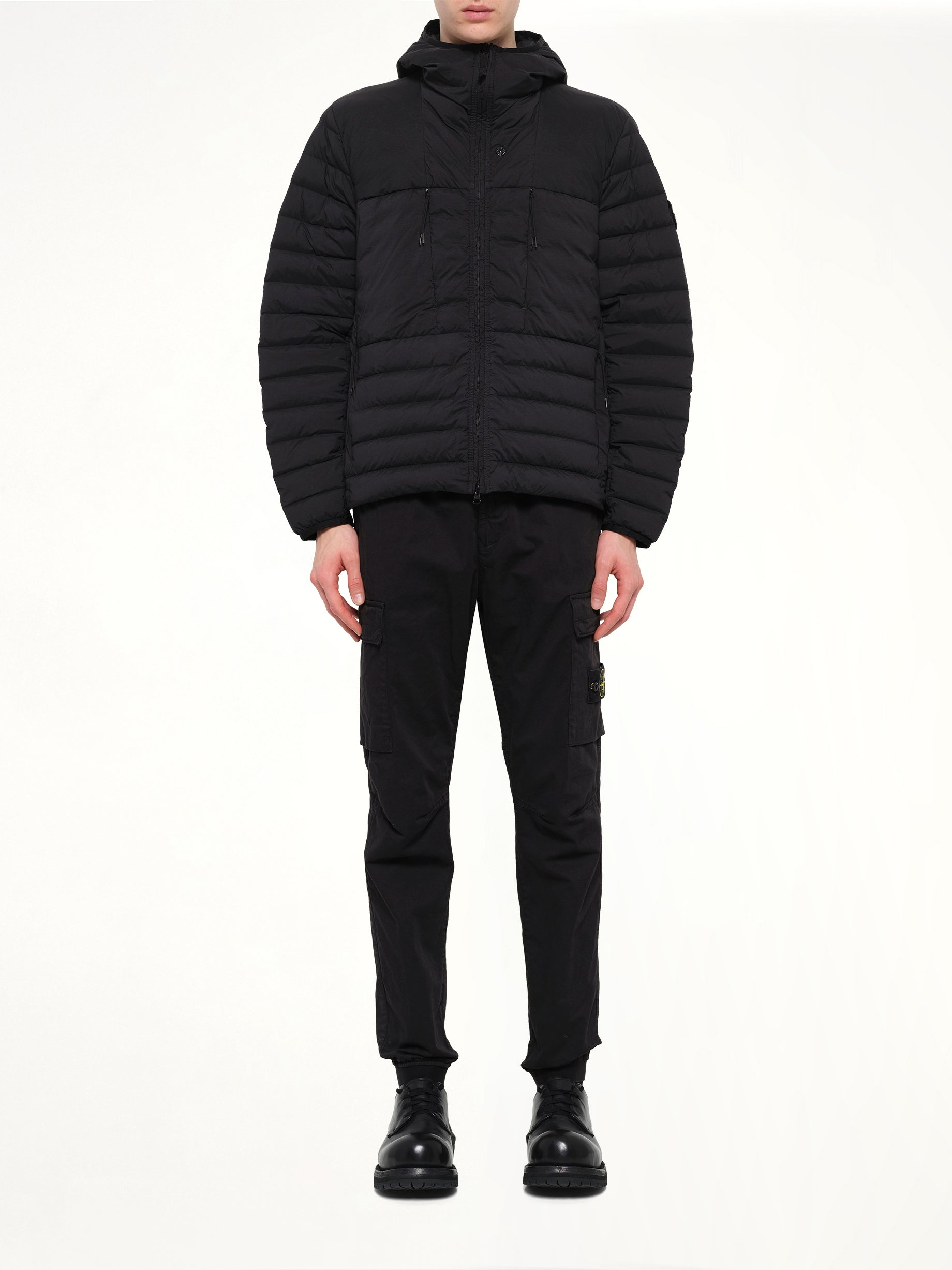 4100107 Seamless Tunnel Nylon Down Jacket in Black